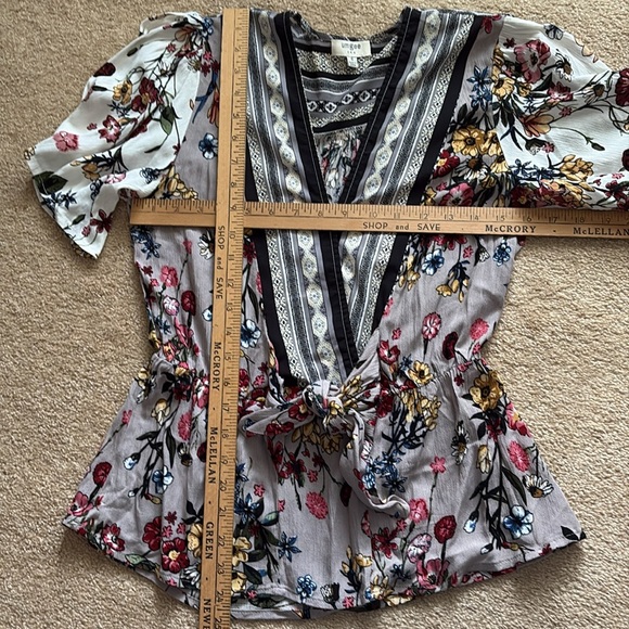 Umgee Floral Delicate Flutter Sleeve Blouse with Faux Tie Front - Picture 5 of 5